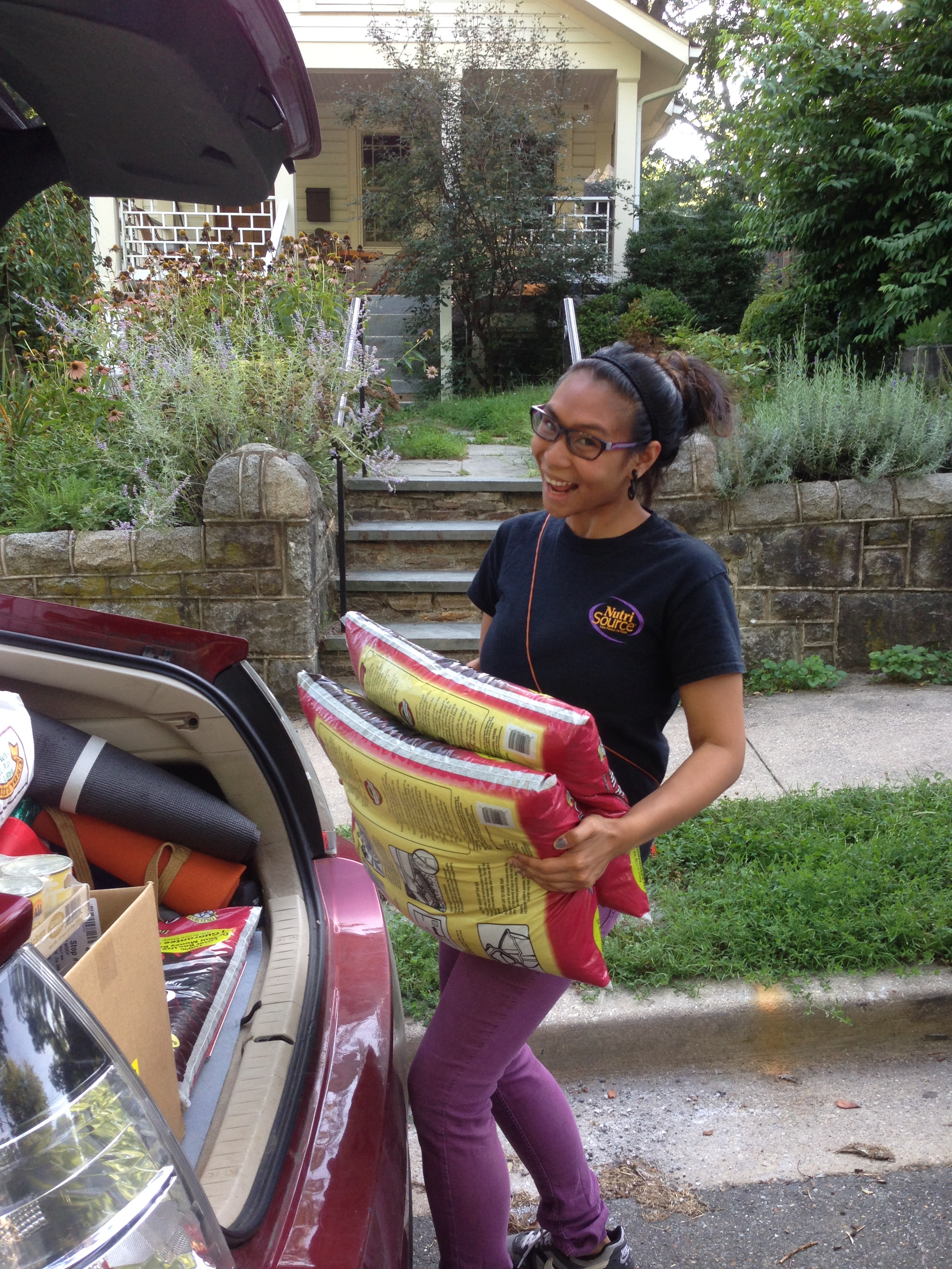 Store to Door Pet Supply Delivery Service comes to DC & MD The Woof Delivers